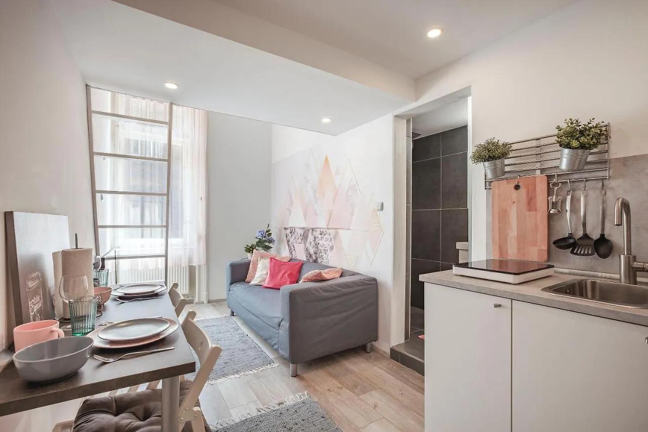 Apartment D'Crown Residences Budapest