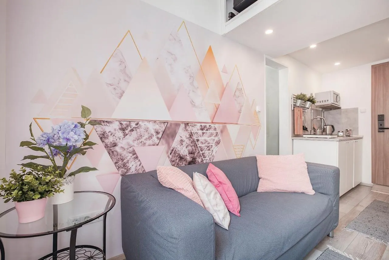 アパート D'Crown Residences ブダペスト